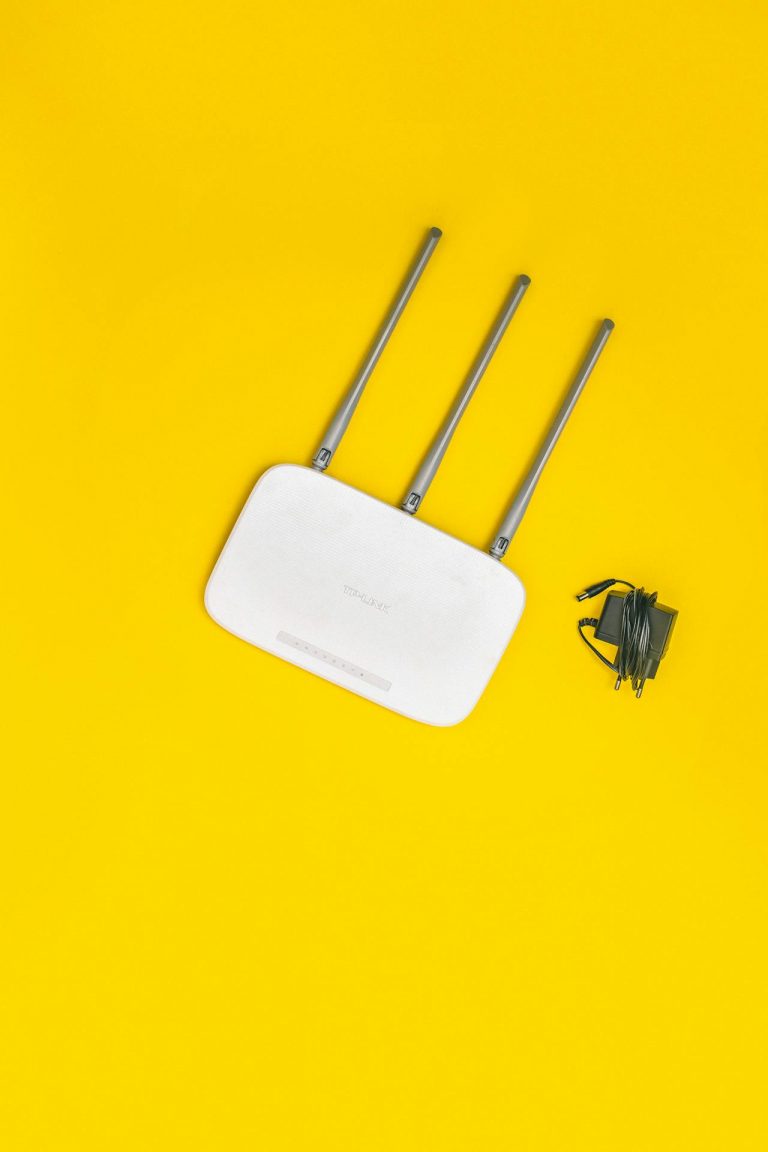 Cyberbezpieczeństwo w domu: jak zabezpieczyć swoją sieć Wi-Fi?