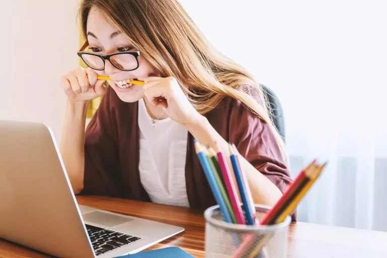 Jak wybrać idealny laptop do pracy? dlaczego warto postawić na sprzęt poleasingowy